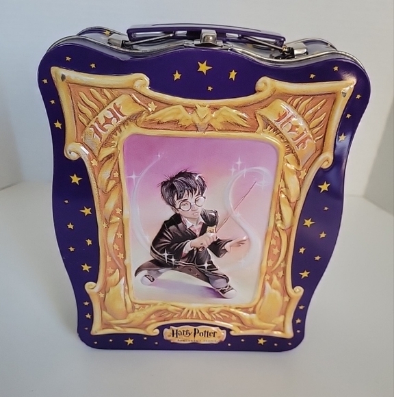 Harry Potter Sorcerer's Stone Tin Carry Case Collectible - Picture 2 of 8